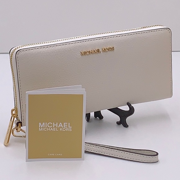 MICHAEL KORS LARGE TRAVEL CONTINENTAL WRISTLET WALLET OPTIC WHITE COLOR - Picture 15 of 16